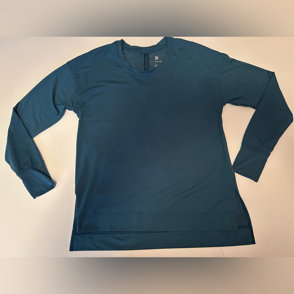 All in Motion Teal Long Sleeve Blouse